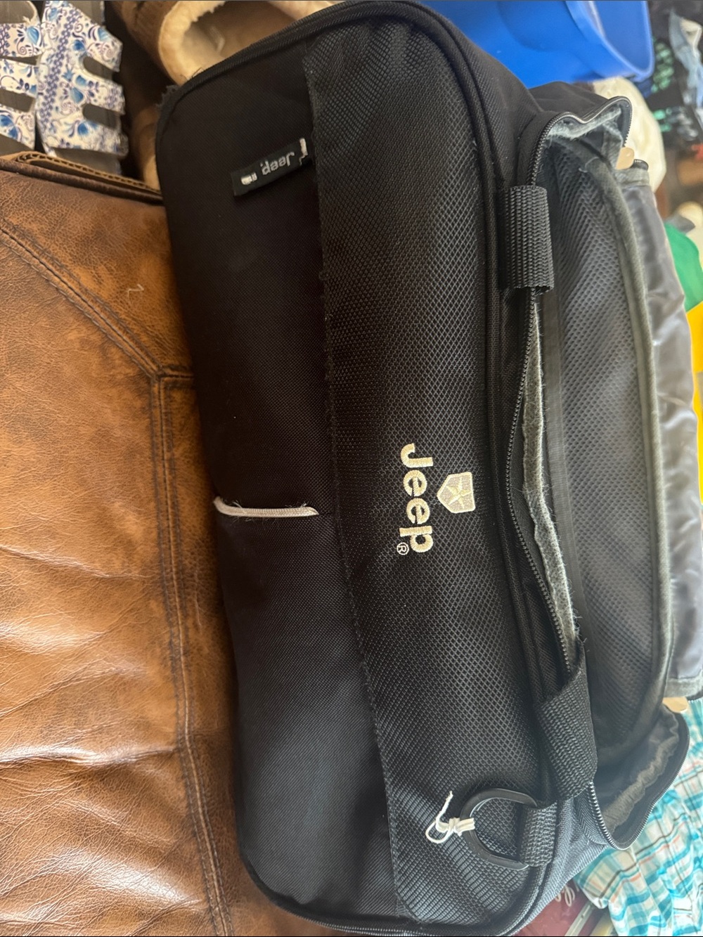 Jeep Black Compact Messenger Bag with Shoulder Strap